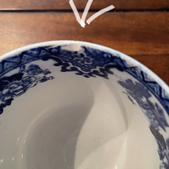 RARE FIND — Antique Blue Flow Coffee Cup but no Makers Mark - Picture 6 of 6